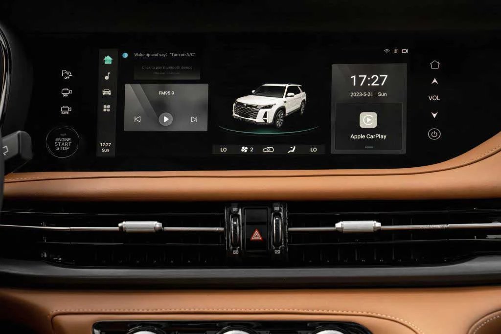 Interior CS95