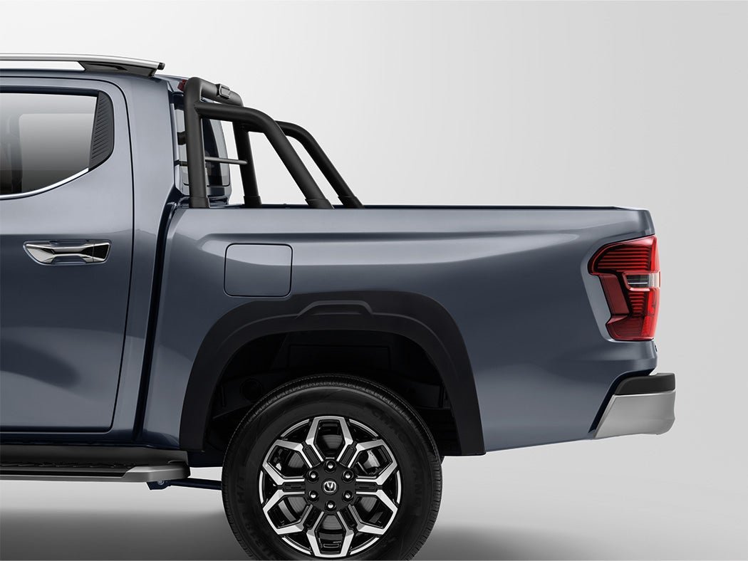 Exterior Hunter
