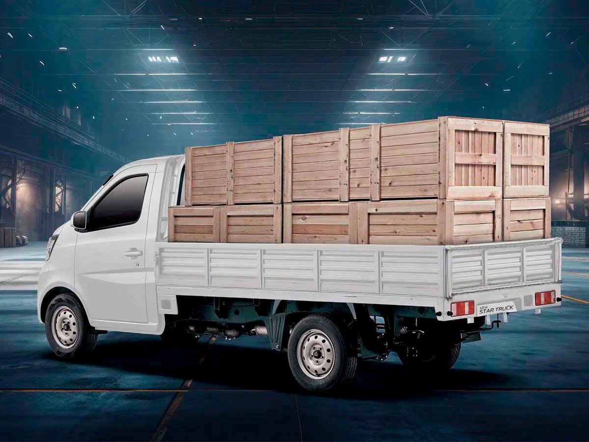 Exterior Star Truck